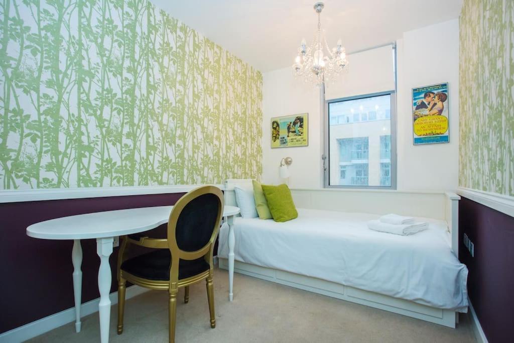 Unique & Welcoming 2Bd Flat In Limehouse Apartment London Exterior photo